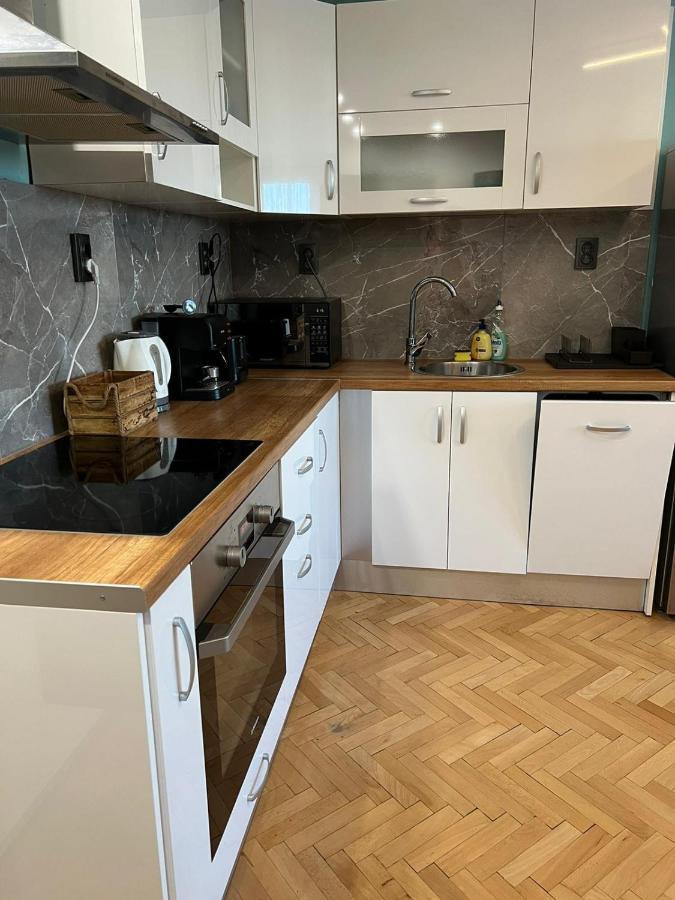 Al Malina 3Bdr Family Apt With Parking Space Near Airport And Iec Sofia Extérieur photo