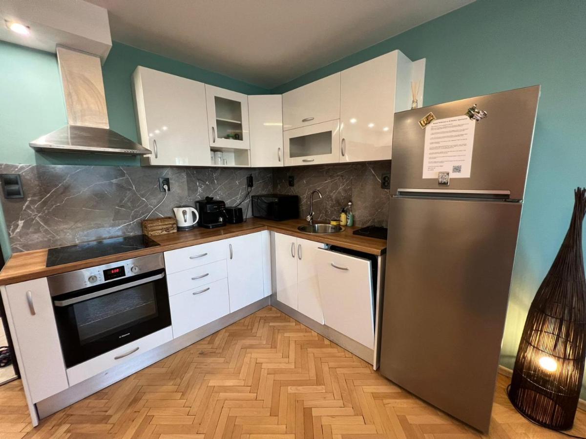 Al Malina 3Bdr Family Apt With Parking Space Near Airport And Iec Sofia Extérieur photo